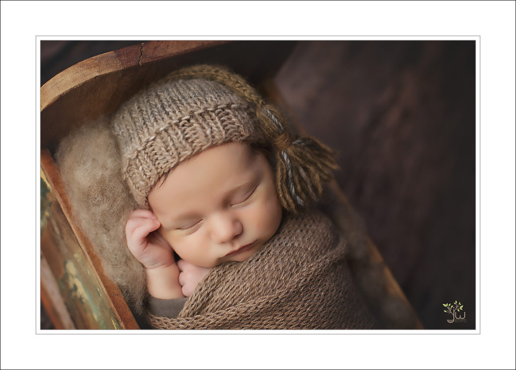 Ravensdale newborn photographer